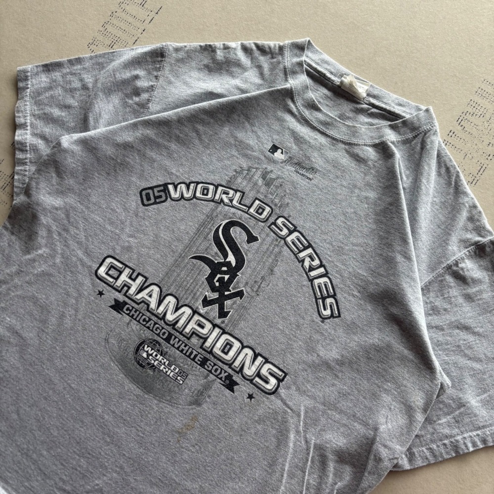 Y2K Lee Sport Chicago White Sox 2005 World Series Champions T-shirt
